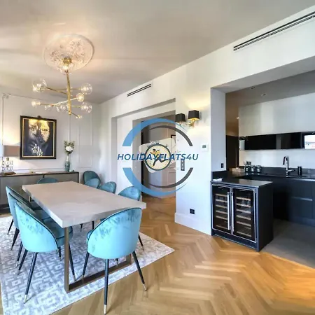 Апартаменты Large 4bd, 8 Guests & *
